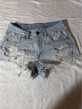 American Eagle Women’s High Rise Festival Cut Off Shorts, Sz4 Light Wash (2143)